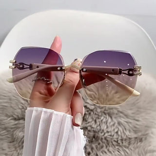 Lunettes de soleil chic sans monture