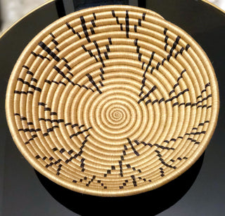 HANDWOVEN PLATE / WALL DECOR MADE WITH SISAL image 1