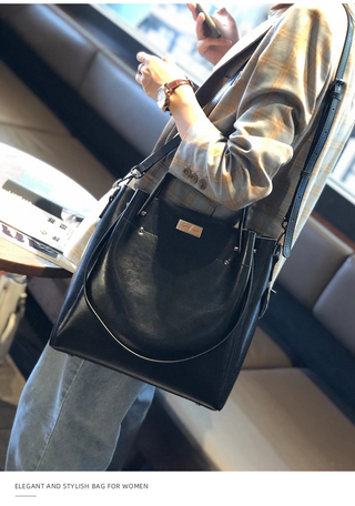 Sac à main noir élégant